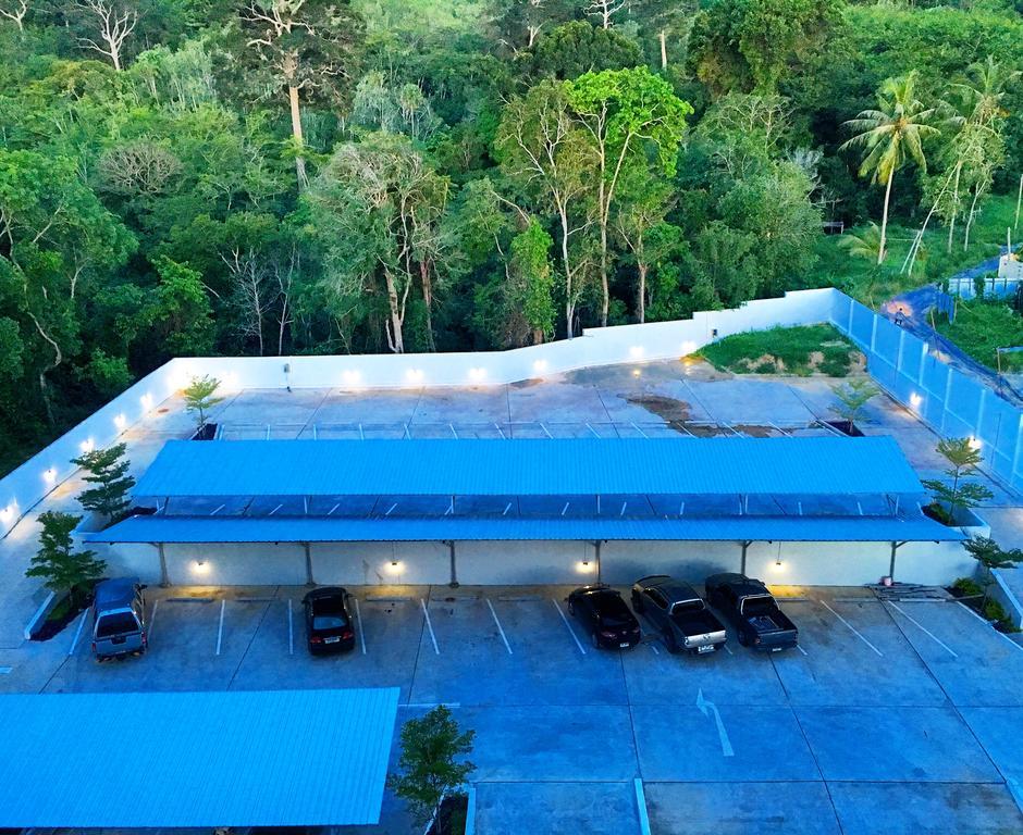 Happy Place Phuket Exterior photo