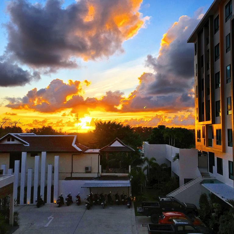Happy Place Phuket Exterior photo